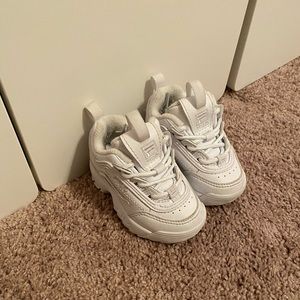 Lightly Worn Fila Disruptor II All White Size 5c